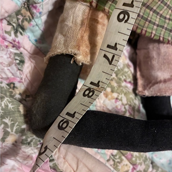 Tattered Rag Dolls Set - Picture 8 of 11